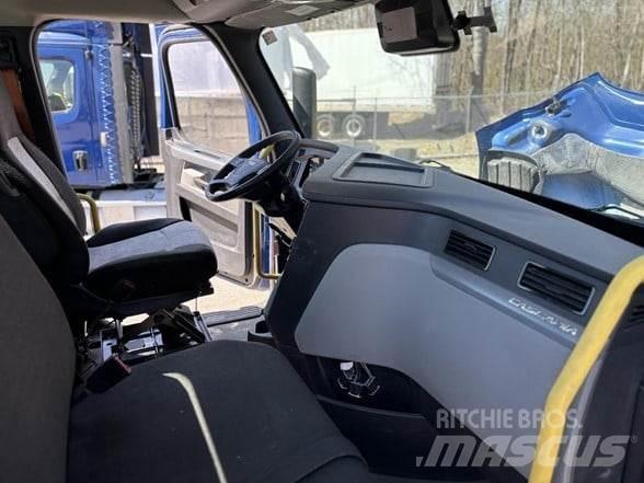 Freightliner CASCADIA 116 Τράκτορες