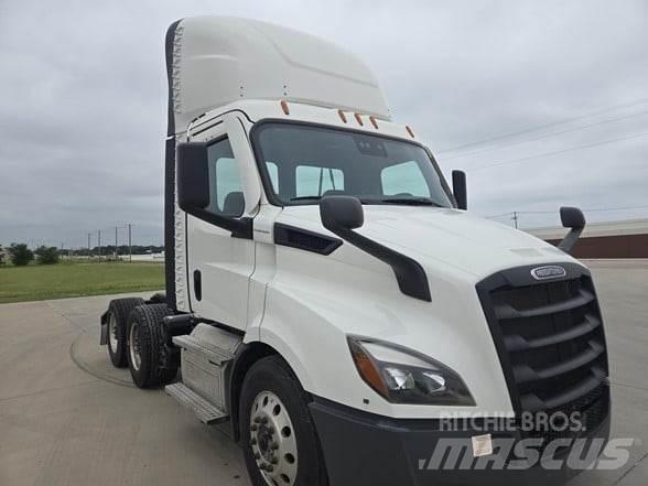 Freightliner CASCADIA 116 Τράκτορες