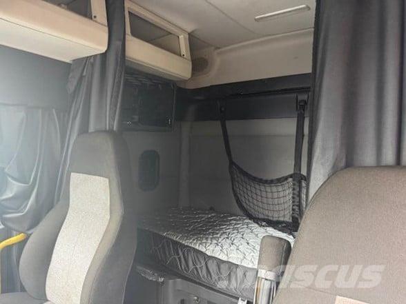 Freightliner CASCADIA 116 Τράκτορες