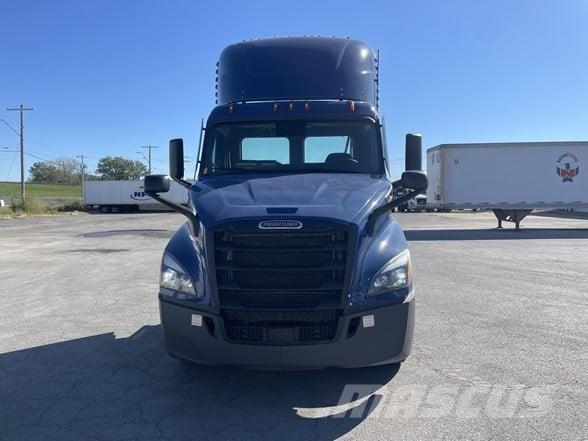 Freightliner CASCADIA 116 Τράκτορες