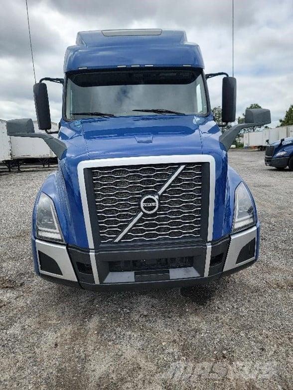 Volvo VNL64T860 Τράκτορες