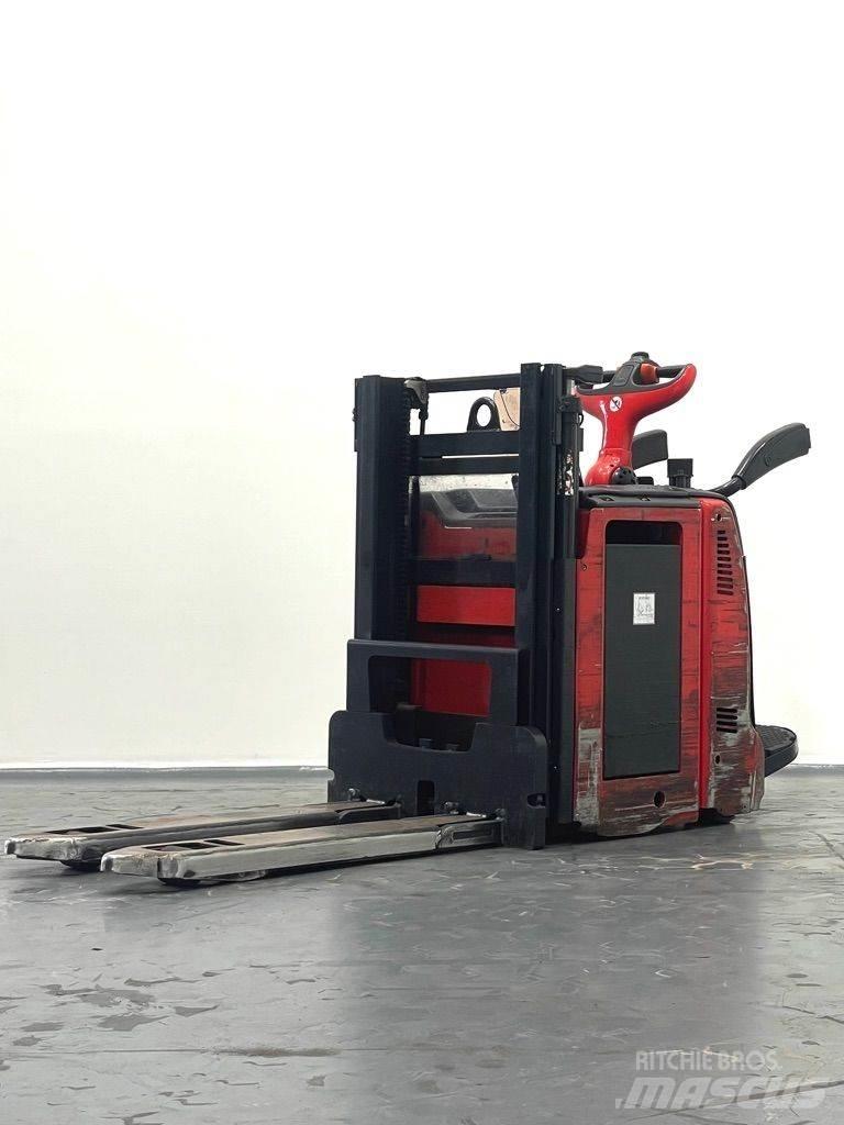 Linde D12AP-133 Παλετοφόρα πεζού χειριστή με ιστό
