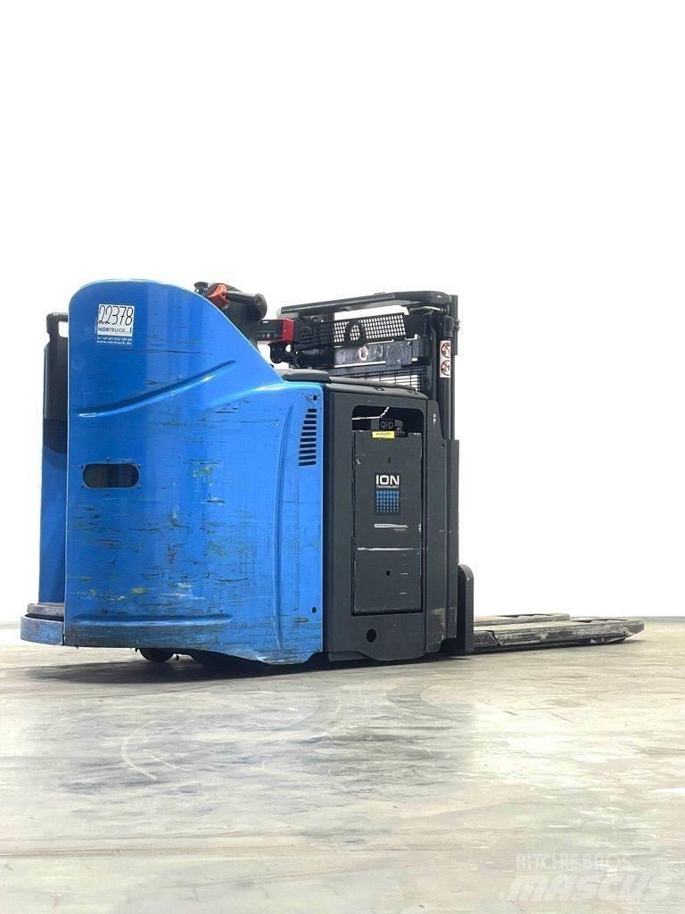 Linde D12HPSP-133 Παλετοφόρα πεζού χειριστή με ιστό