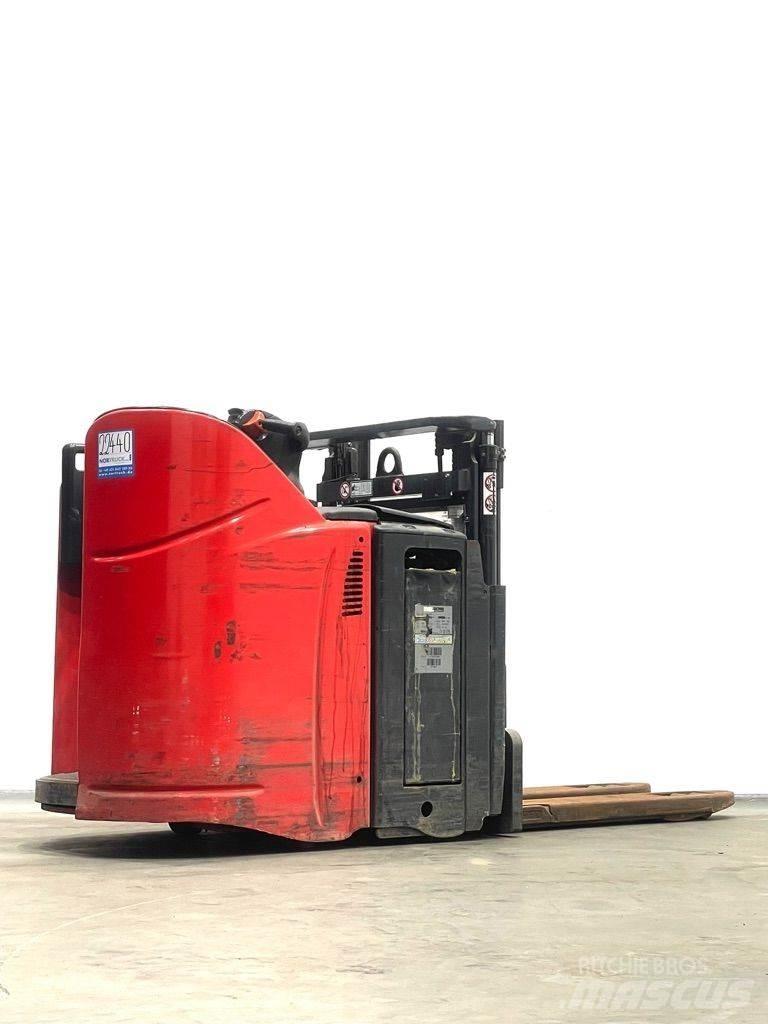 Linde D12HPSP-133 Παλετοφόρα πεζού χειριστή με ιστό