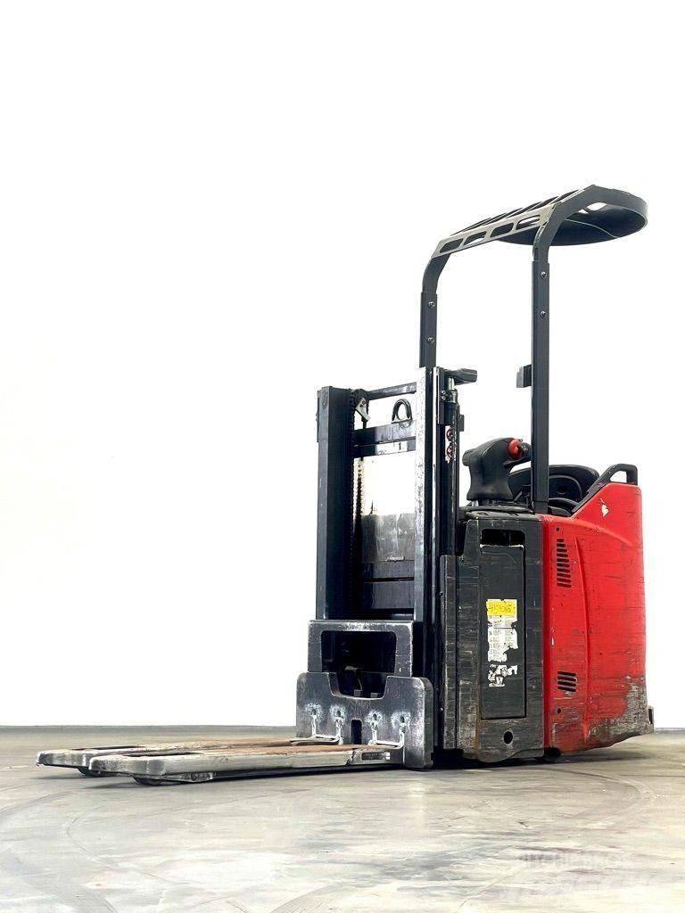 Linde D12HPSP-133 Παλετοφόρα πεζού χειριστή με ιστό