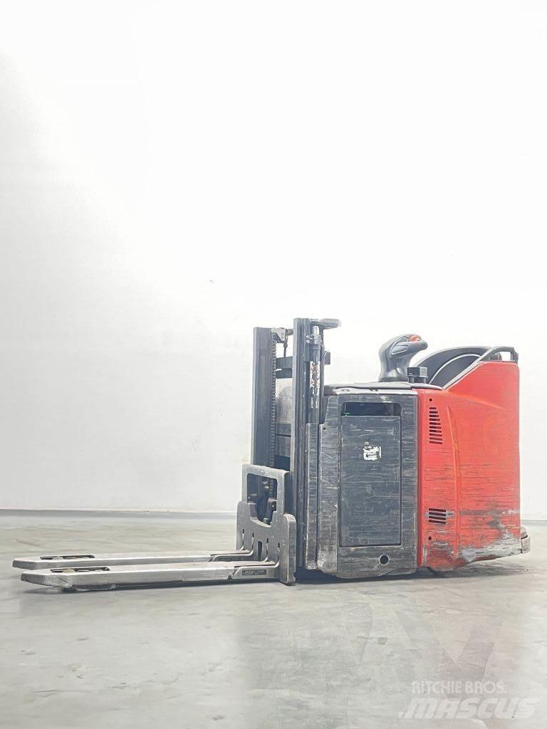 Linde D12HPSP-133 Παλετοφόρα πεζού χειριστή με ιστό