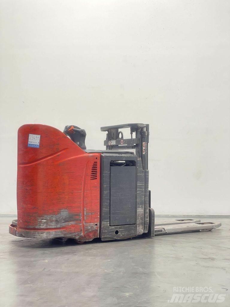 Linde D12HPSP-133 Παλετοφόρα πεζού χειριστή με ιστό