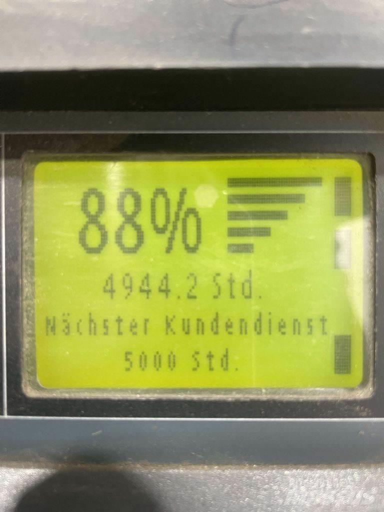 Linde D12HPSP-133 Παλετοφόρα πεζού χειριστή με ιστό
