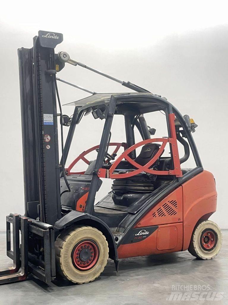 Linde H30D-02-393 Πετρελαιοκίνητα Κλαρκ