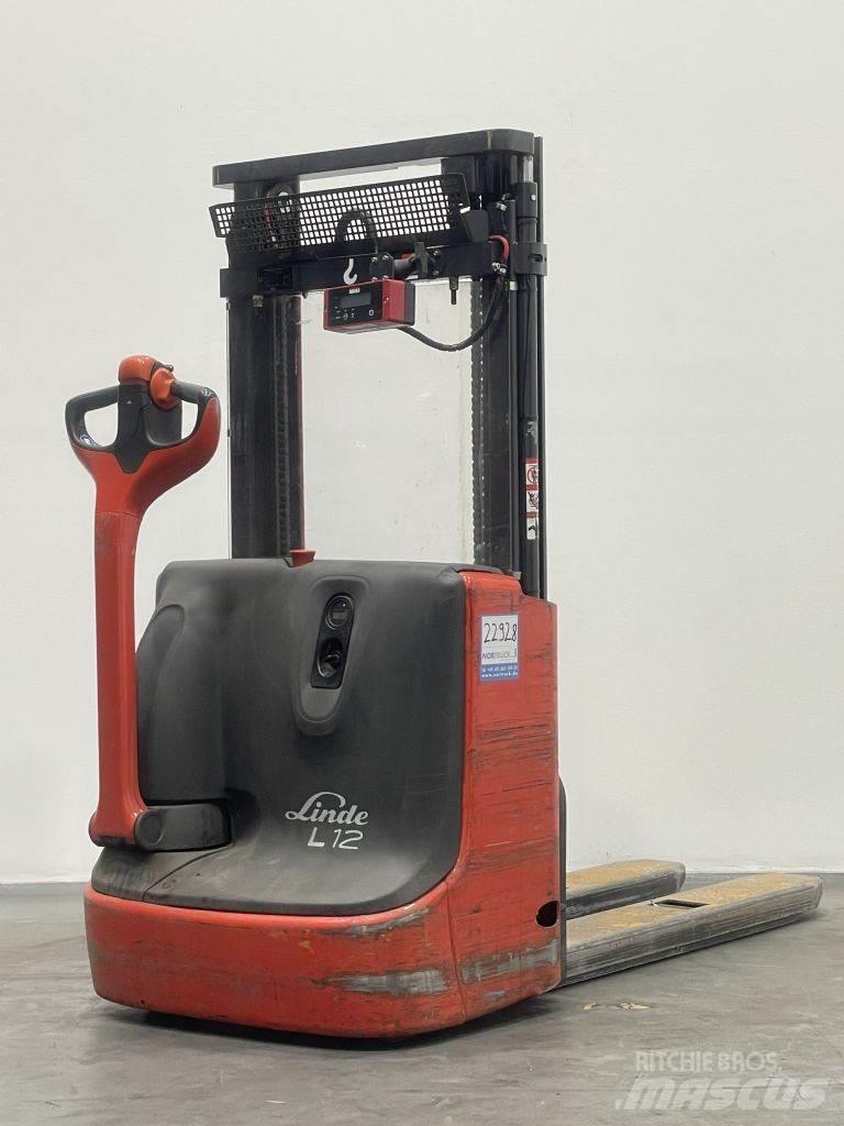 Linde L12 Παλετοφόρα πεζού χειριστή με ιστό