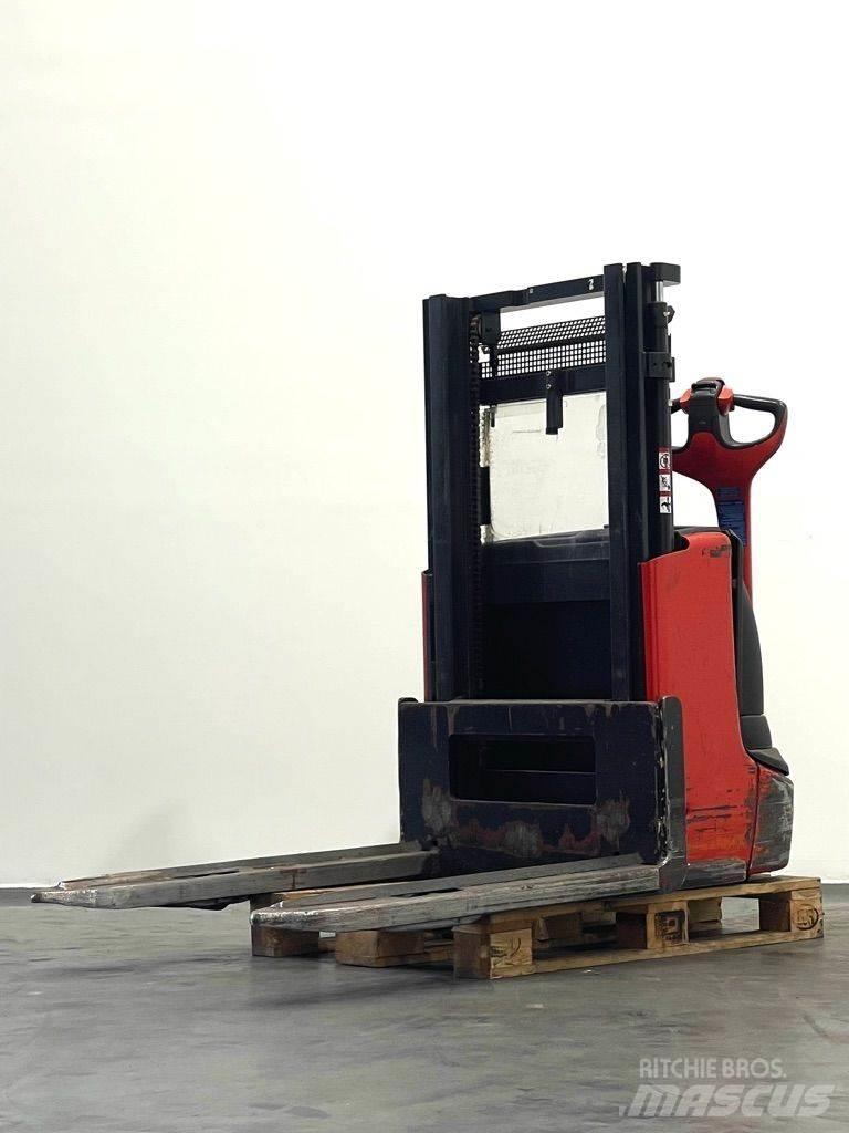 Linde L12-1172 Παλετοφόρα πεζού χειριστή με ιστό