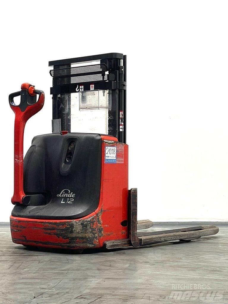 Linde L12-1172 Παλετοφόρα πεζού χειριστή με ιστό