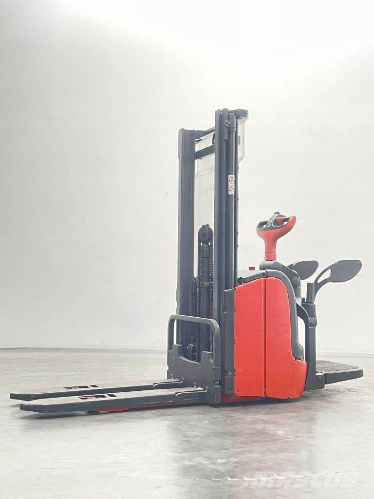 Linde L14AP-372 Παλετοφόρα πεζού χειριστή με ιστό