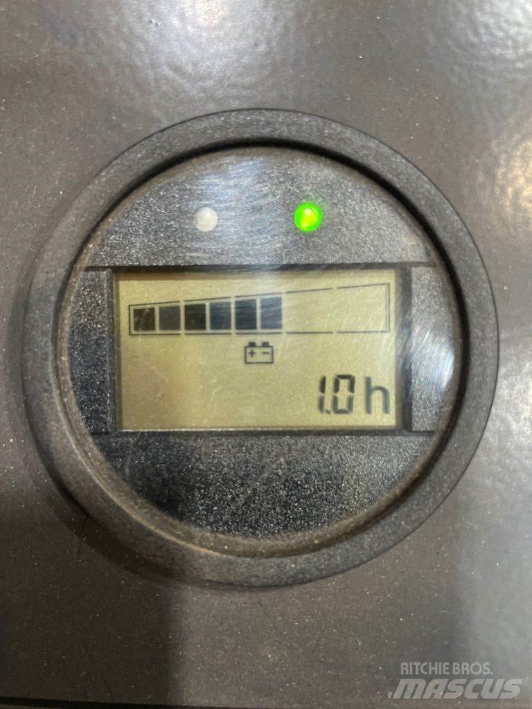 Linde T14S-1154 Χειροκίνητο περονοφόρο ανυψωτικό