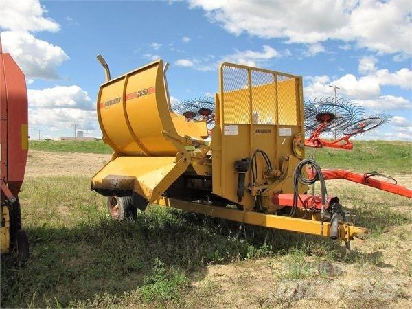 Haybuster 2650 Τεμαχιστές, κόπτες και ξετυλιχτές δεμάτων