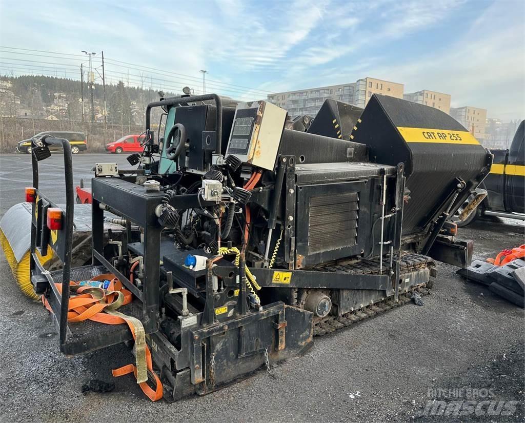 CAT AP255 Paver Επίστρωση ασφάλτου