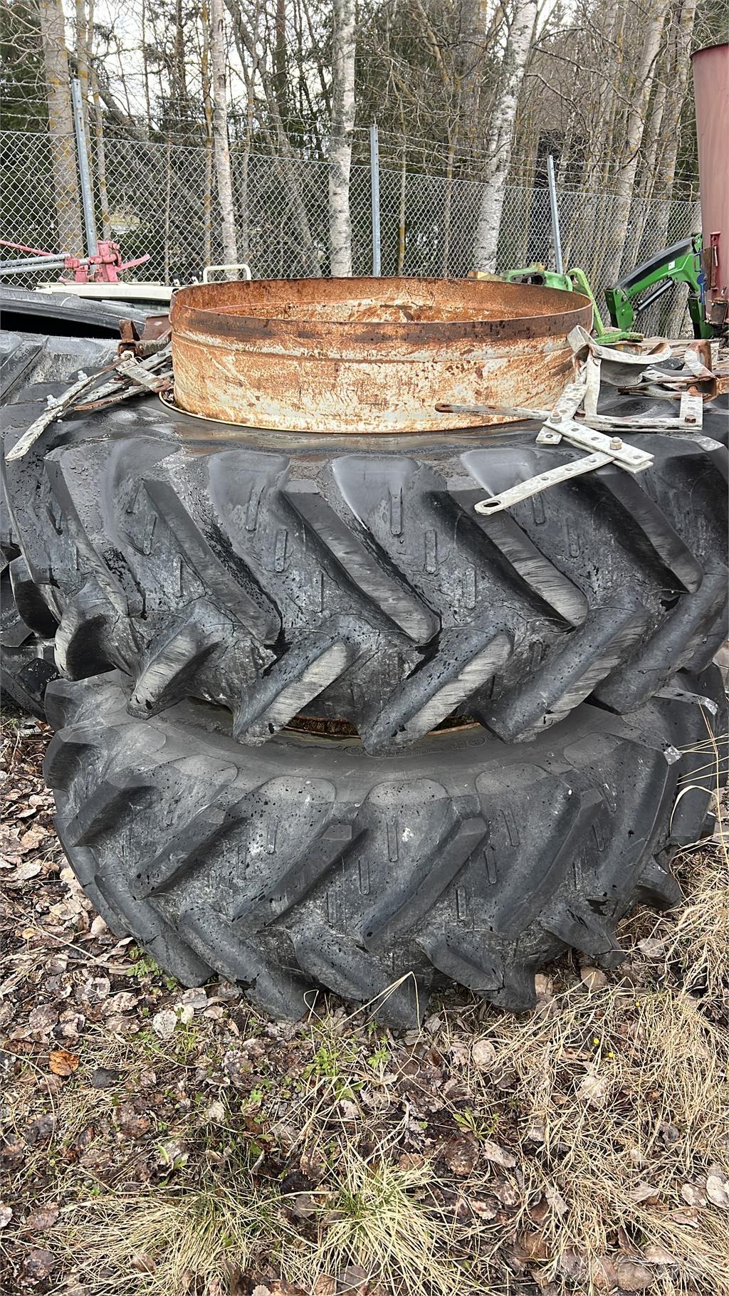  20.8R 38 Ελαστικά και ζάντες