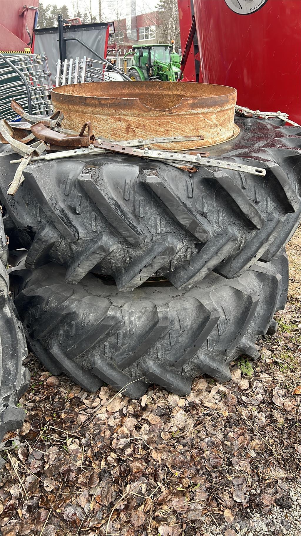  20.8R 38 Ελαστικά και ζάντες