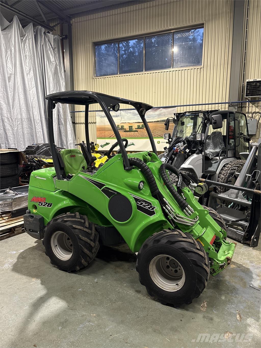 Avant 528 Φορτωτάκια