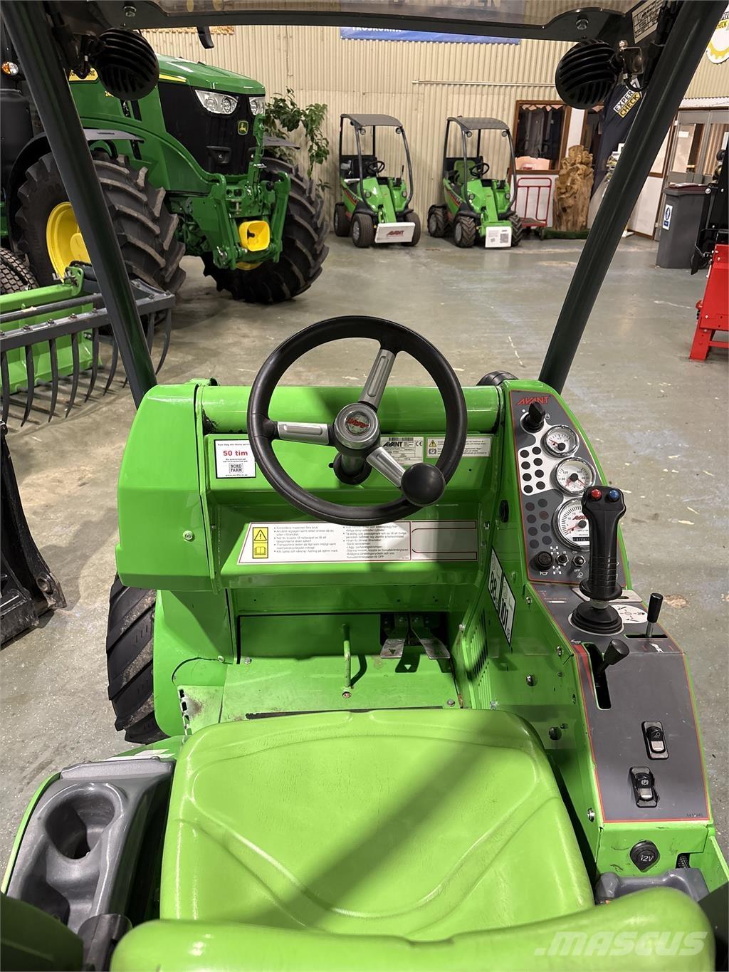 Avant 528 Φορτωτάκια