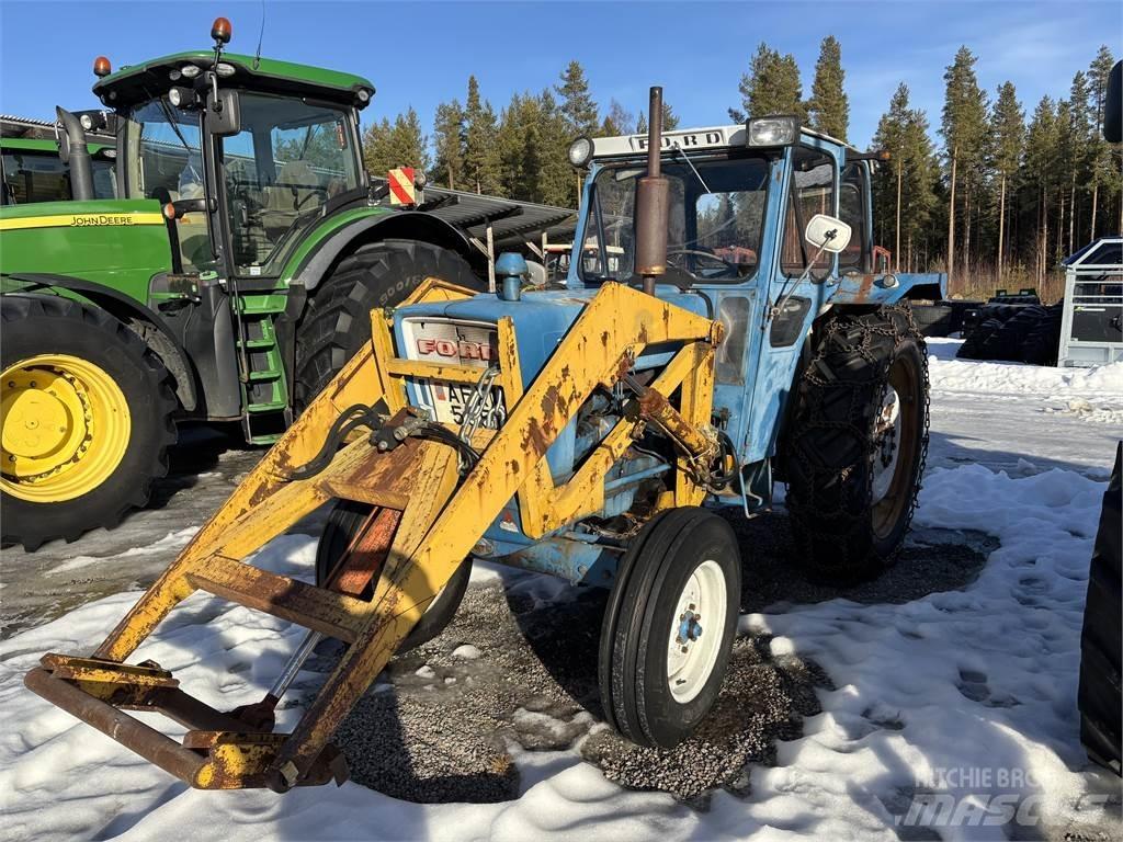 Ford 5000 med lastare Τρακτέρ