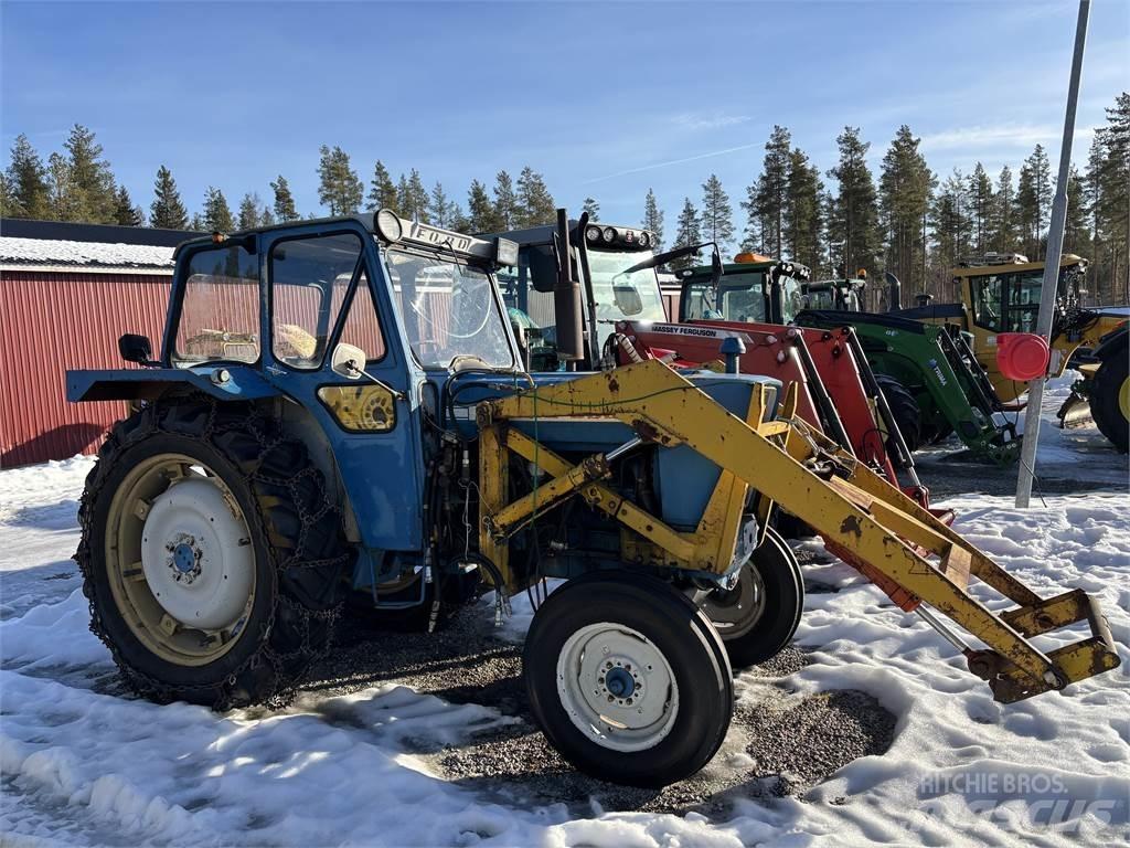 Ford 5000 med lastare Τρακτέρ
