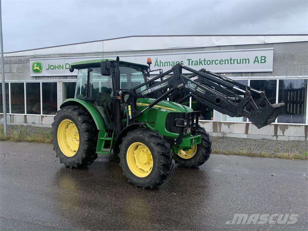 John Deere 5820 Τρακτέρ