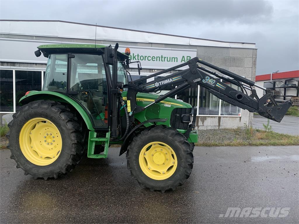 John Deere 5820 Τρακτέρ