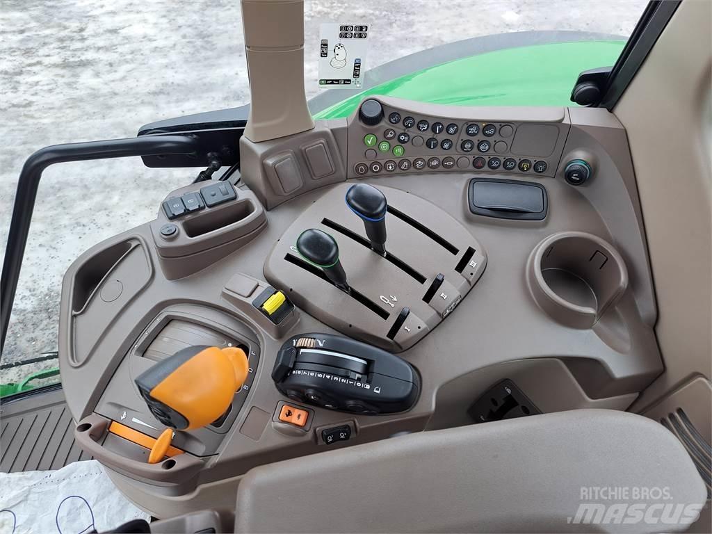 John Deere 6090M Τρακτέρ
