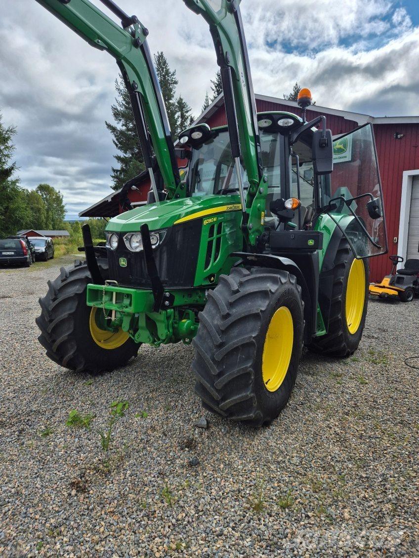 John Deere 6090M Τρακτέρ