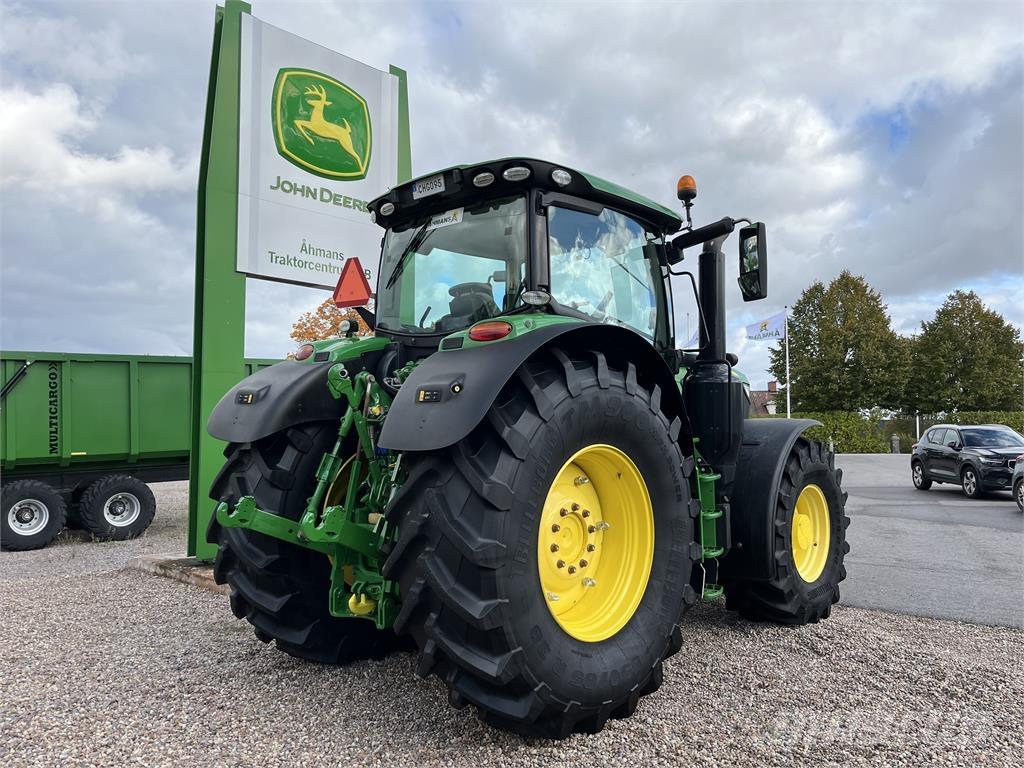 John Deere 6215R Τρακτέρ