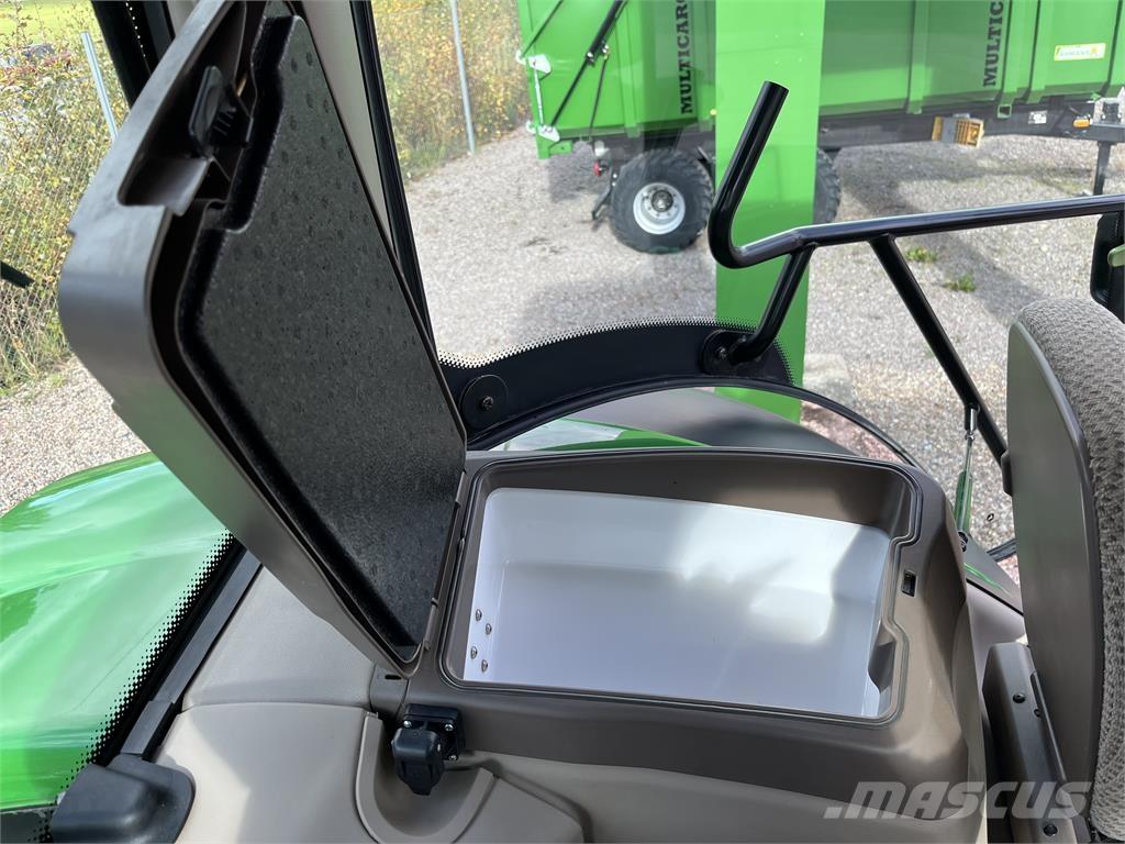 John Deere 6215R Τρακτέρ