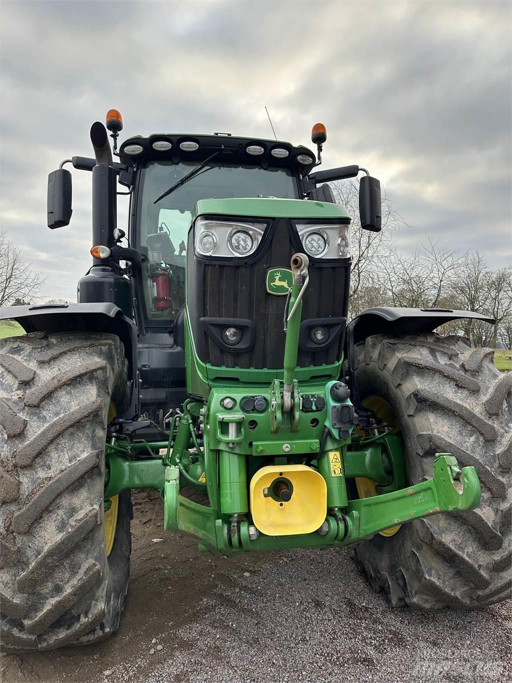 John Deere 6250R Τρακτέρ
