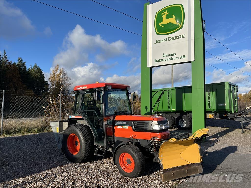 Kubota L4200 Άλλα μηχανήματα φροντίδας εδάφους