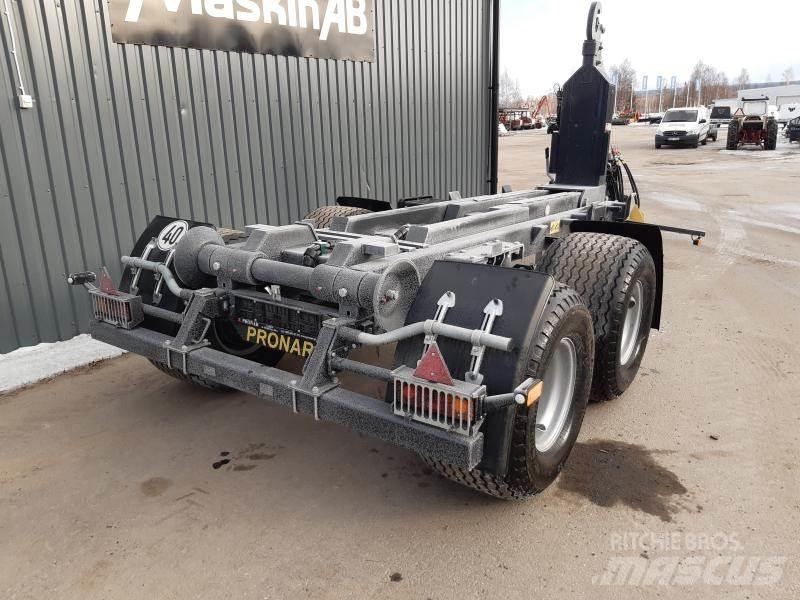 Pronar LASTVÄXLARE T185 Εκσκαφείς Φορτωτές τύπου JCB