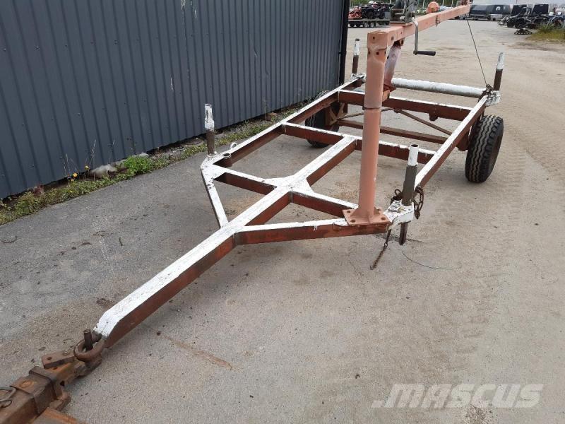  Skogvagn med vinch Ρυμούλκες δασοπονίας