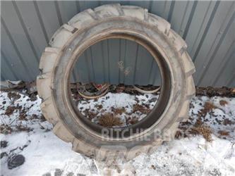  TRAKTORDÄCK 8,3-24 6PLY Ελαστικά και ζάντες