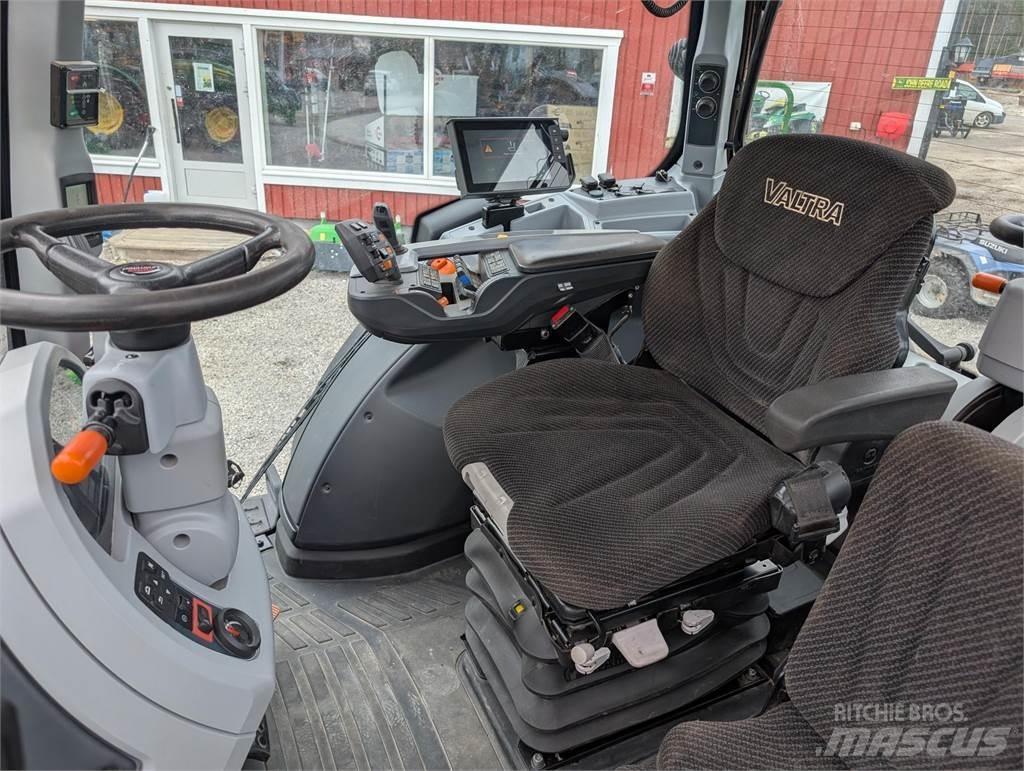 Valtra N154E Twintrac Τρακτέρ