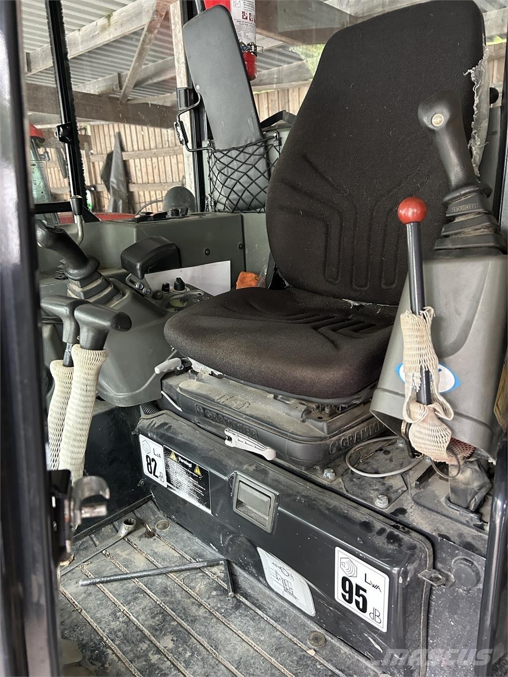 Yanmar VIO 38 GRÄVARE Φορτωτές με λάστιχα (Τροχοφόροι)