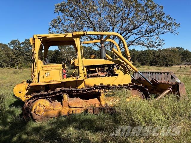 CAT D6D Μπουλντόζες με ερπύστριες