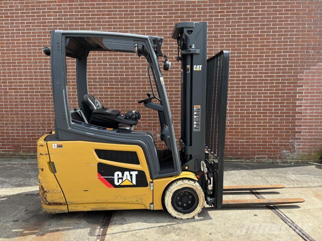 CAT 2ET4000 Ηλεκτρικά περονοφόρα ανυψωτικά κλαρκ