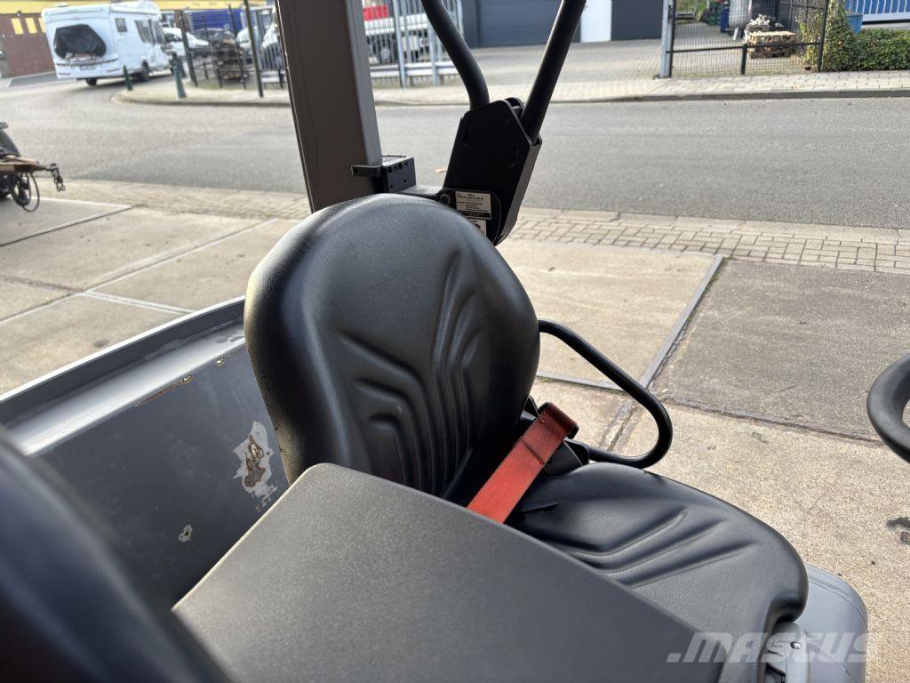 Jungheinrich EFG320 Ηλεκτρικά περονοφόρα ανυψωτικά κλαρκ