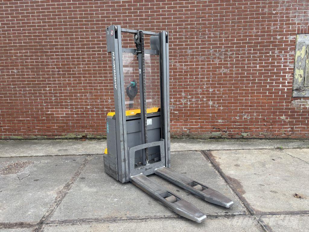 Jungheinrich EJC 112 Παλετοφόρα πεζού χειριστή με ιστό