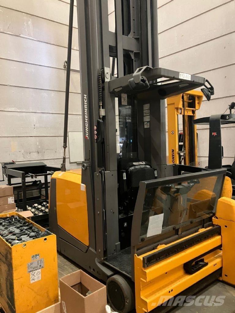 Jungheinrich EKX 516K Περονοφόρο ανυψωτικό συλλογής παραγγελιών μεγάλου ύψους