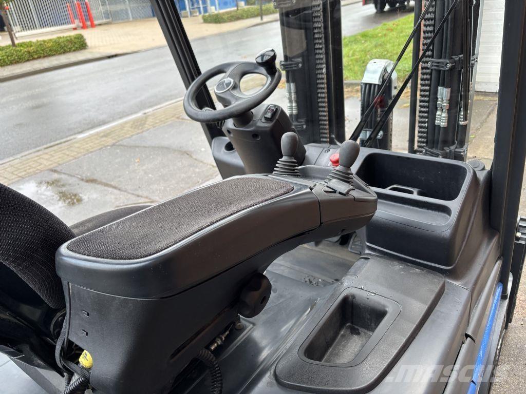 Linde E30L-01 Ηλεκτρικά περονοφόρα ανυψωτικά κλαρκ