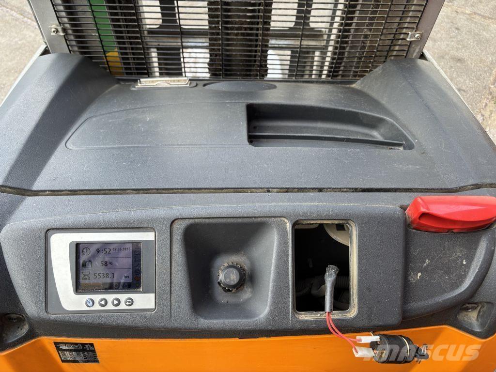 Still EXV 14 Παλετοφόρα πεζού χειριστή με ιστό