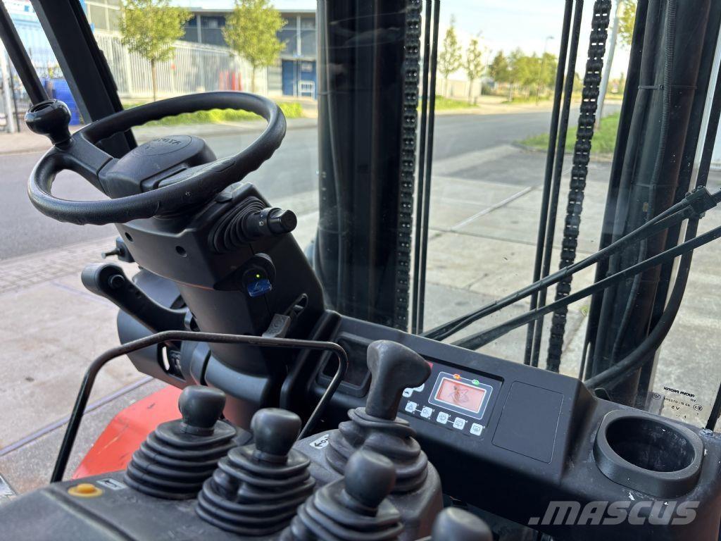 Toyota 8FBMT50 Ηλεκτρικά περονοφόρα ανυψωτικά κλαρκ