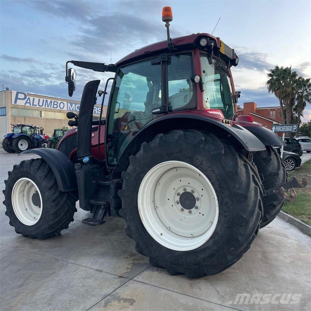 Valtra N174 Τρακτέρ