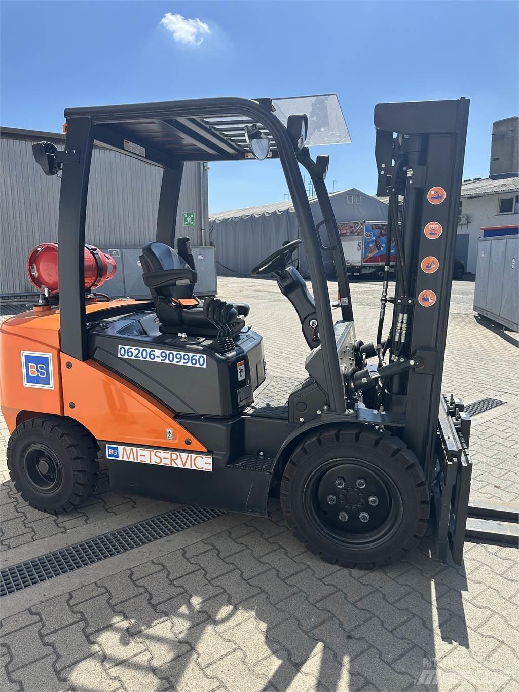 Doosan G30P-7 Κατασκευές - Άλλα