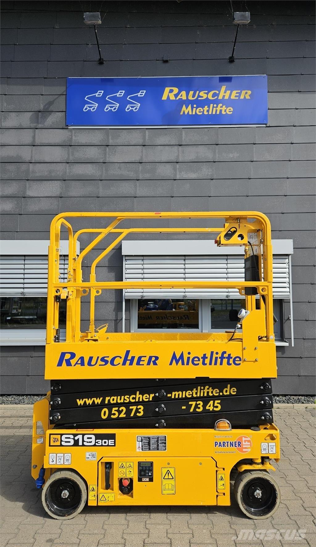 JCB S1930E Εναέριες πλατφόρμες τοποθετημένες σε ρυμούλκα